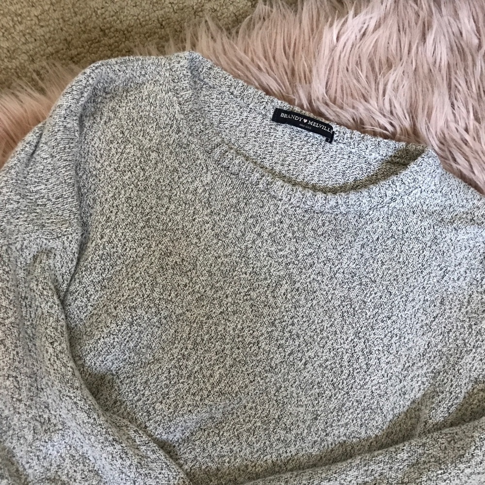 Brandy Melville Sweater - Picture 1 of 5